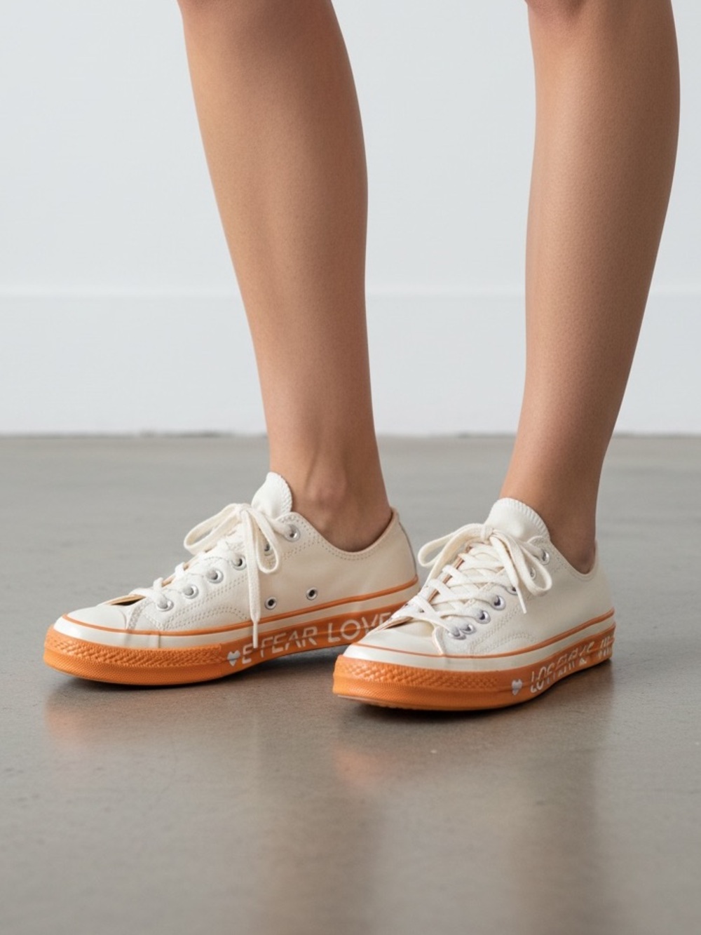 Converse chuck 70 low love graphic cream orange size 6 fear love